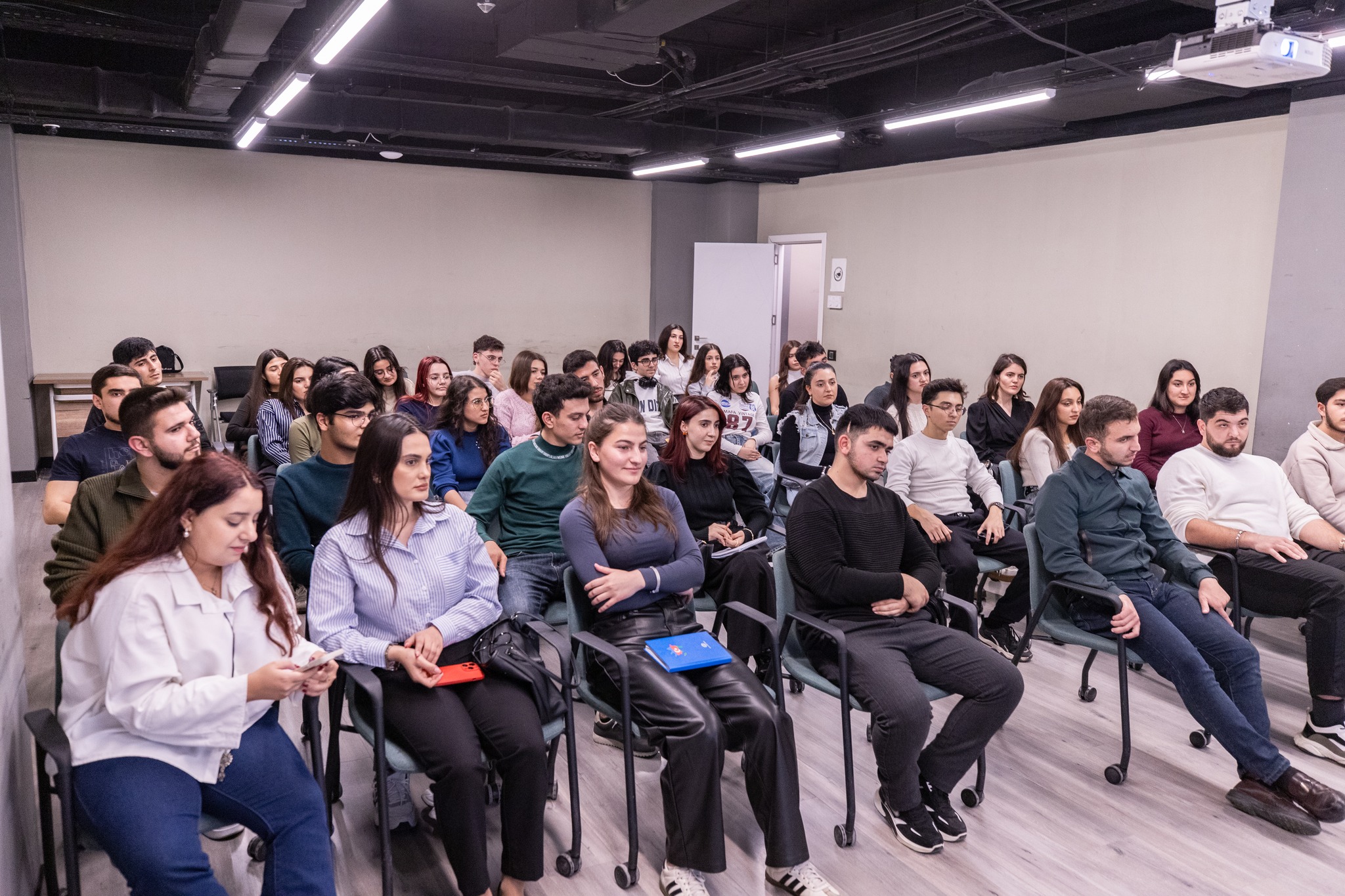 595837168_1170386631942837_1015585281313916765_n