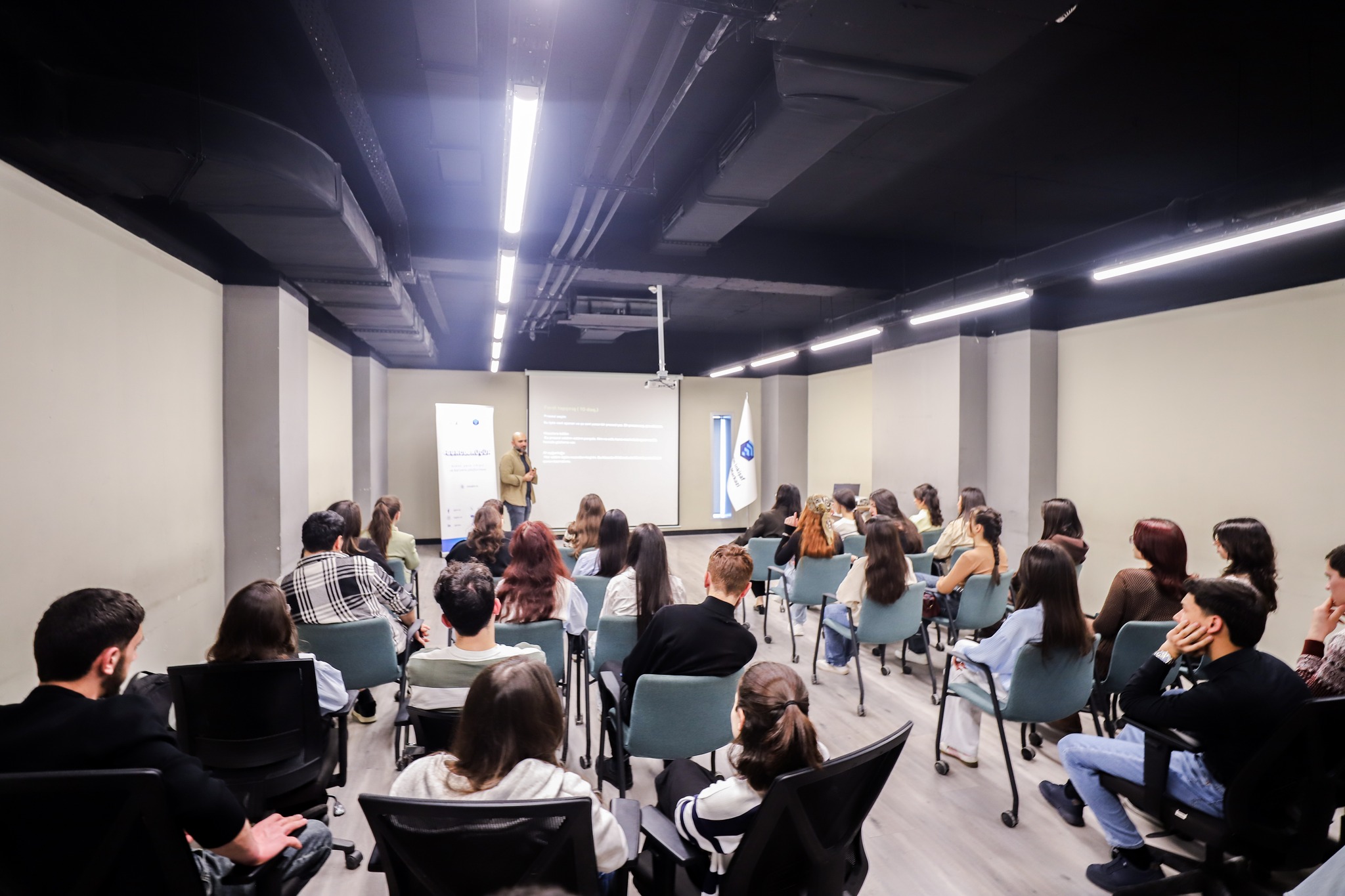 644789604_1235390565442443_56203822393265206_n